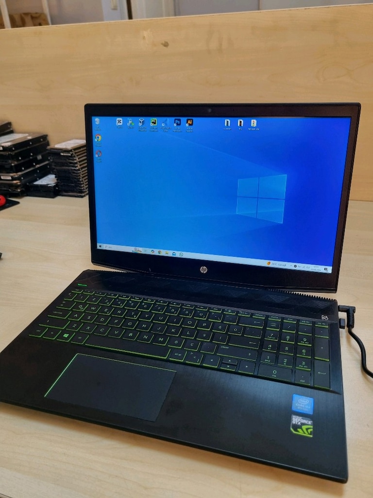 HP Pavilion 15